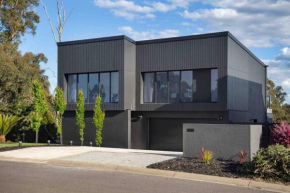 Izzys Retreat Creswick